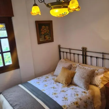 Holiday home Gandario House *